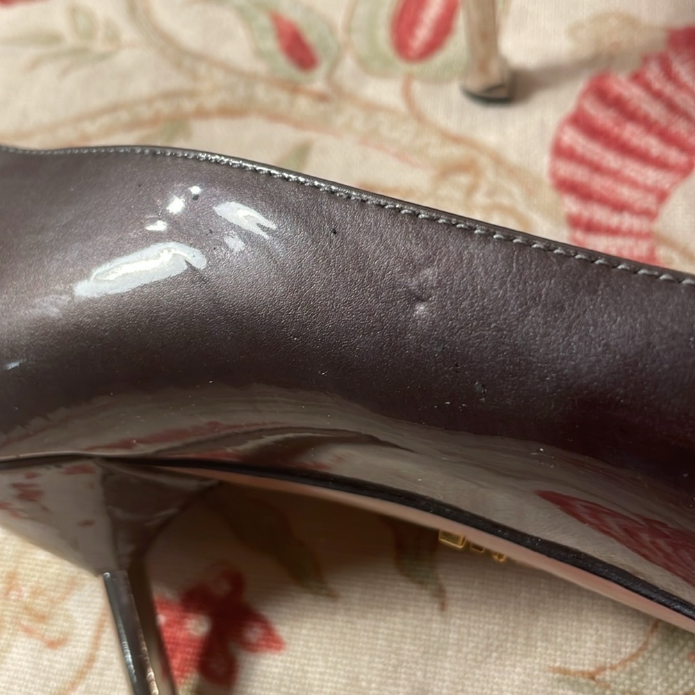 Prada Elegant Khaki Patent Leather Silver Women's Heels - Picture 6 of 10
